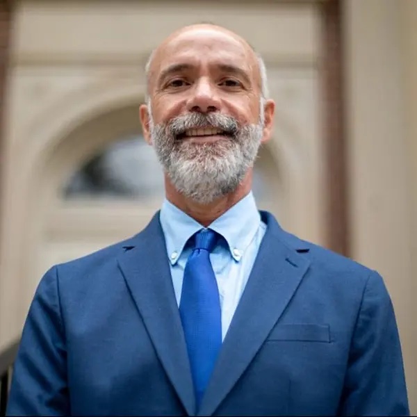 UNC-Chapel Hill Journalism Dean to Step Down